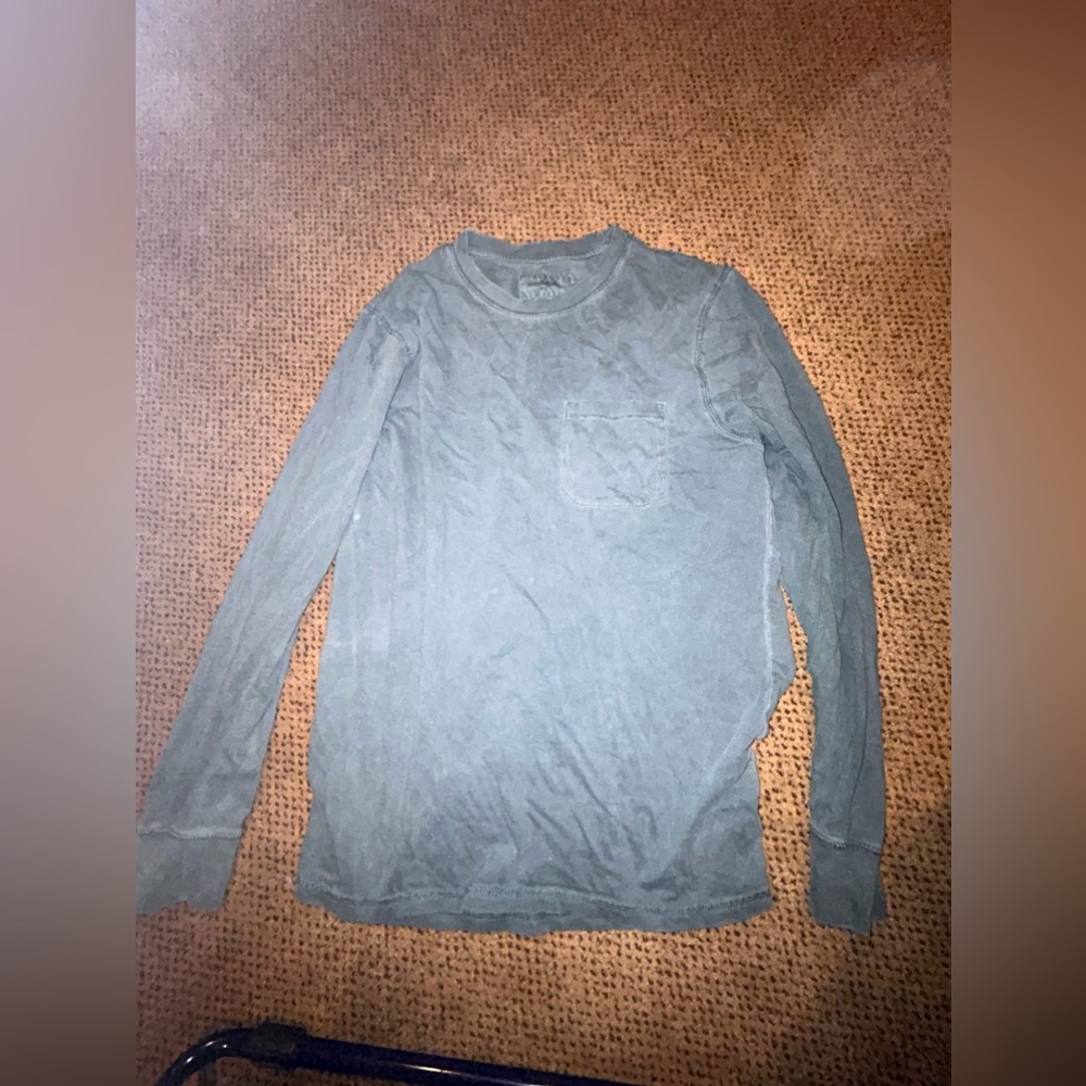 Men’s Long Sleeve! Size Medium!
